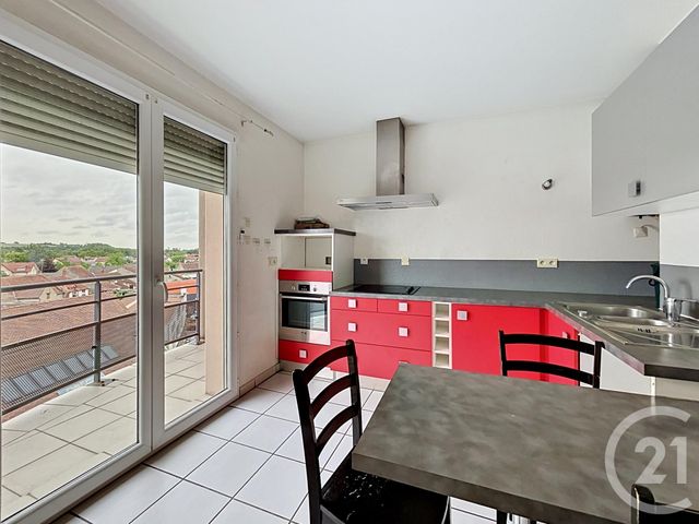 Appartement F4 &agrave; louer - 5 pi&egrave;ces - 116 m2 - St Pourcain Sur Sioule - 03 - AUVERGNE