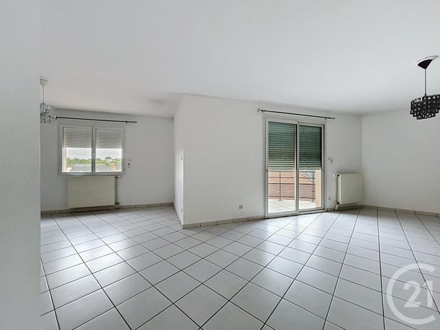 Appartement F4 &agrave; louer - 5 pi&egrave;ces - 116 m2 - St Pourcain Sur Sioule - 03 - AUVERGNE