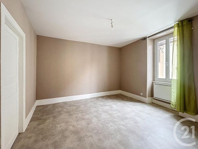Maison &agrave; louer - 3 pi&egrave;ces - 62,36 m2 - St Pourcain Sur Sioule - 03 - AUVERGNE