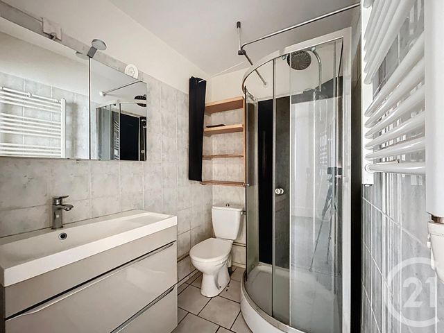 Maison &agrave; louer - 3 pi&egrave;ces - 62,36 m2 - St Pourcain Sur Sioule - 03 - AUVERGNE