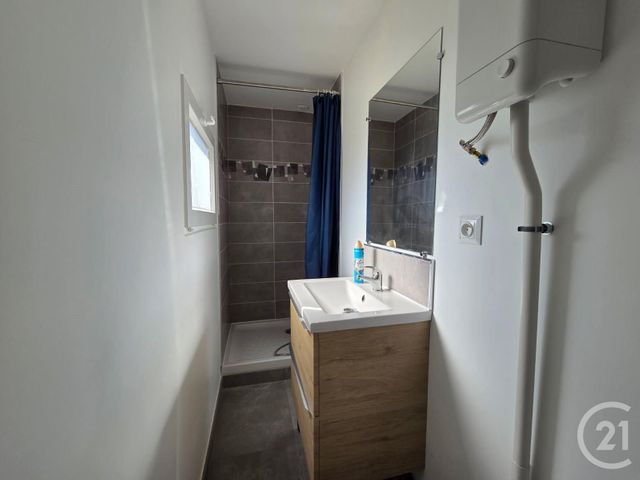 Appartement F2 &agrave; louer - 2 pi&egrave;ces - 26,26 m2 - Moulins - 03 - AUVERGNE