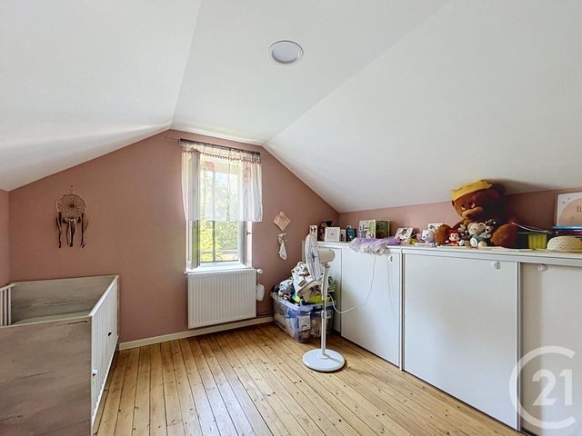Maison &agrave; louer - 3 pi&egrave;ces - 73 m2 - Montaigu Le Blin - 03 - AUVERGNE