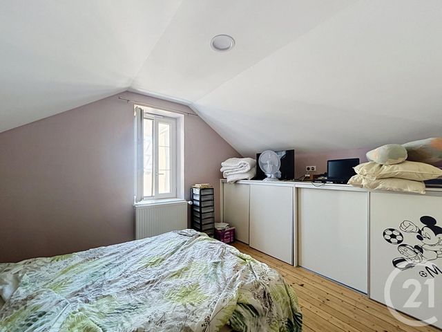 Maison &agrave; louer - 3 pi&egrave;ces - 73 m2 - Montaigu Le Blin - 03 - AUVERGNE