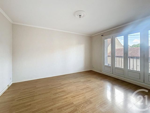 Appartement F2 &agrave; louer - 2 pi&egrave;ces - 47,85 m2 - Varennes Sur Allier - 03 - AUVERGNE