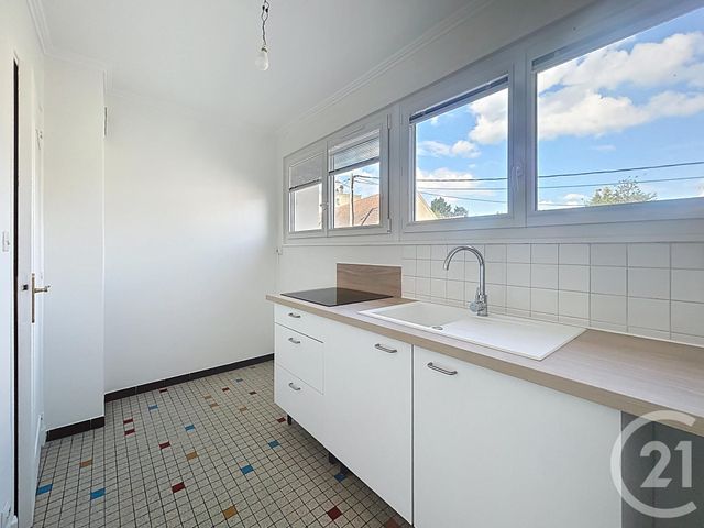 Appartement F2 &agrave; louer - 2 pi&egrave;ces - 47,85 m2 - Varennes Sur Allier - 03 - AUVERGNE