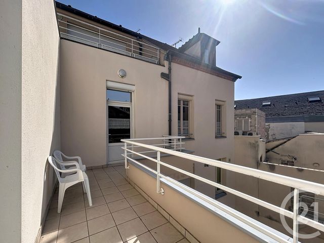 Appartement F4 &agrave; louer - 4 pi&egrave;ces - 110,16 m2 - St Pourcain Sur Sioule - 03 - AUVERGNE