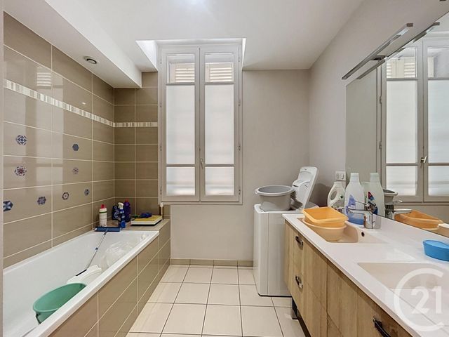 Appartement F4 &agrave; louer - 4 pi&egrave;ces - 110,16 m2 - St Pourcain Sur Sioule - 03 - AUVERGNE