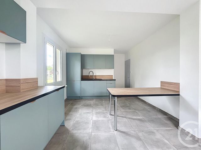 Maison &agrave; louer - 5 pi&egrave;ces - 135 m2 - La Ferte Hauterive - 03 - AUVERGNE