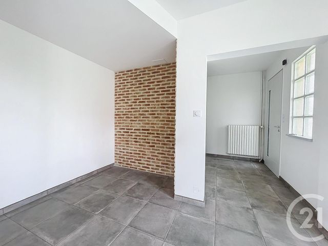 Maison &agrave; louer - 5 pi&egrave;ces - 135 m2 - La Ferte Hauterive - 03 - AUVERGNE