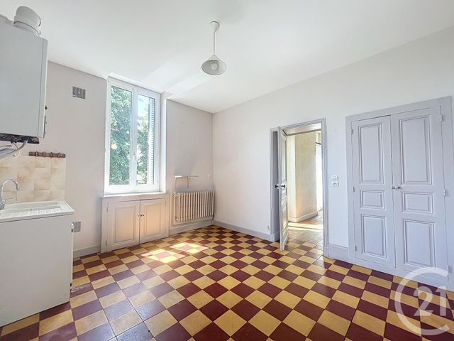 Appartement F3 &agrave; louer - 3 pi&egrave;ces - 75,57 m2 - Varennes Sur Allier - 03 - AUVERGNE