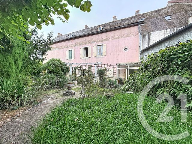 Maison &agrave; vendre - 8 pi&egrave;ces - 429,50 m2 - St Pourcain Sur Sioule - 03 - AUVERGNE