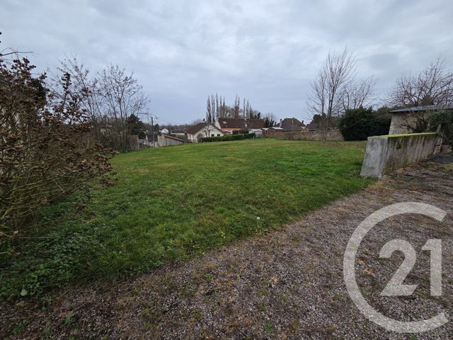 Appartement T4 &agrave; louer - 4 pi&egrave;ces - 80 m2 - Varennes Sur Allier - 03 - AUVERGNE