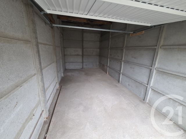 Appartement T4 &agrave; louer - 4 pi&egrave;ces - 80 m2 - Varennes Sur Allier - 03 - AUVERGNE