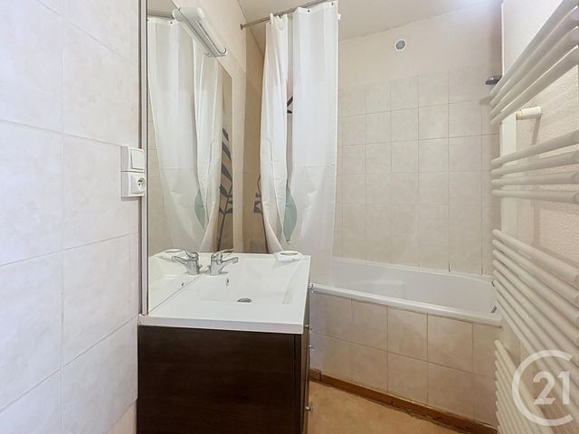 Maison &agrave; louer - 4 pi&egrave;ces - 96,14 m2 - St Pourcain Sur Sioule - 03 - AUVERGNE