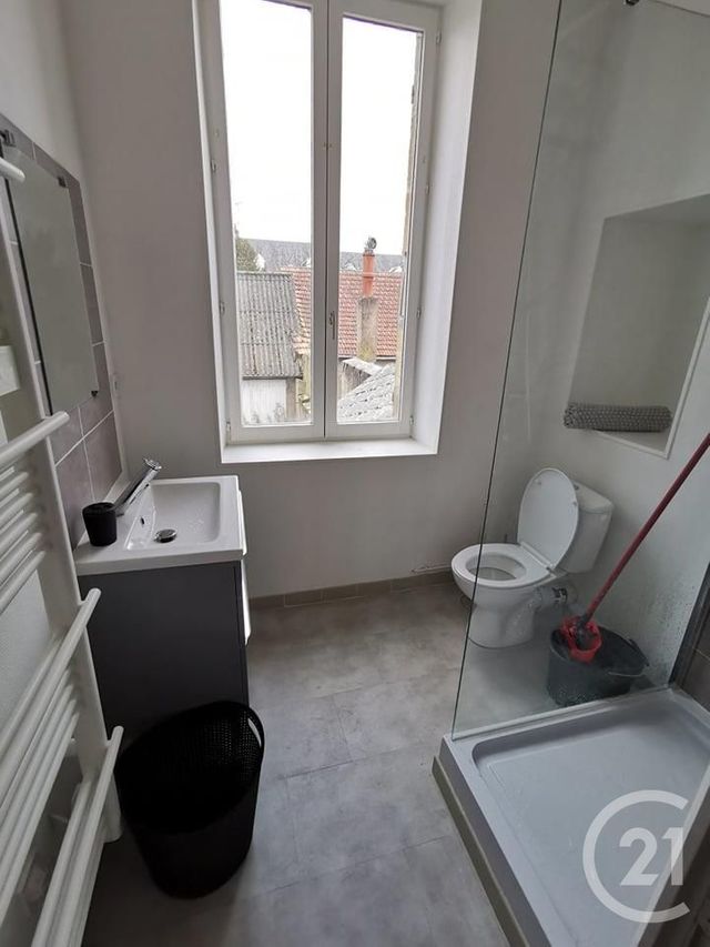 Appartement F2 &agrave; louer - 2 pi&egrave;ces - 34,88 m2 - Moulins - 03 - AUVERGNE