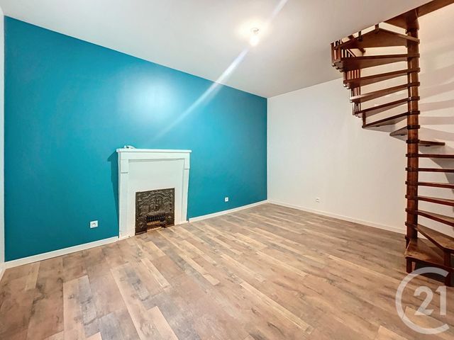 Appartement F3 &agrave; louer - 3 pi&egrave;ces - 58 m2 - St Pourcain Sur Sioule - 03 - AUVERGNE