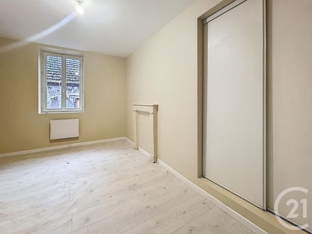 Appartement F3 &agrave; louer - 3 pi&egrave;ces - 58 m2 - St Pourcain Sur Sioule - 03 - AUVERGNE