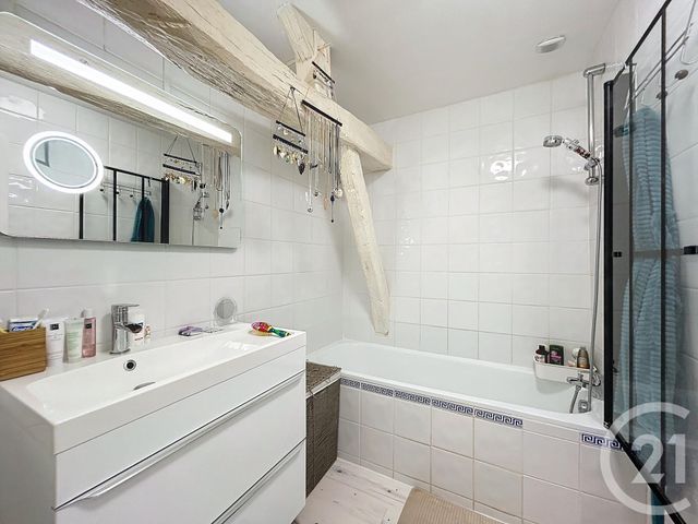 Maison &agrave; louer - 2 pi&egrave;ces - 57,40 m2 - St Pourcain Sur Sioule - 03 - AUVERGNE