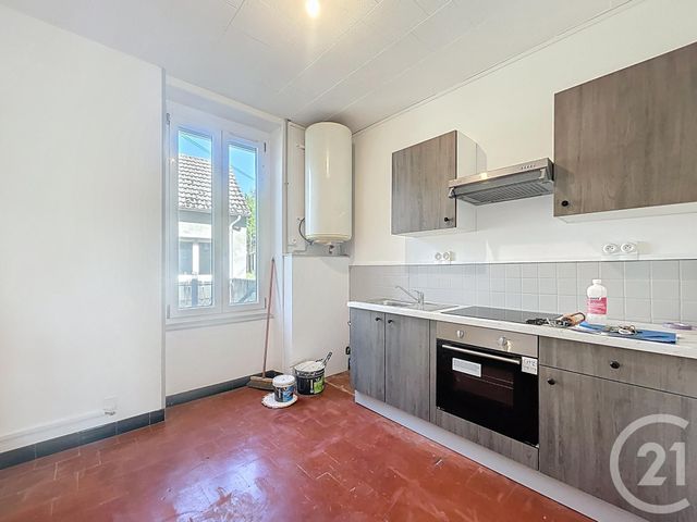 Appartement F3 &agrave; louer - 3 pi&egrave;ces - 57 m2 - Varennes Sur Allier - 03 - AUVERGNE