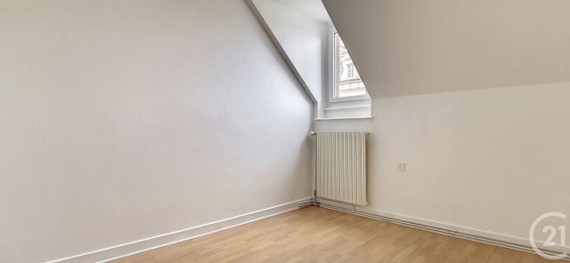 Appartement F3 &agrave; louer - 4 pi&egrave;ces - 70,82 m2 - Varennes Sur Allier - 03 - AUVERGNE