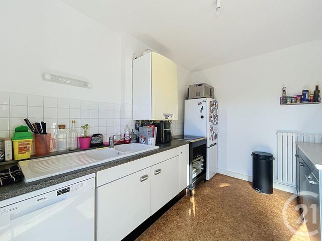 Appartement F3 &agrave; louer - 4 pi&egrave;ces - 70,82 m2 - Varennes Sur Allier - 03 - AUVERGNE