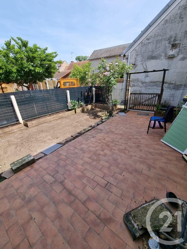 Appartement F2 &agrave; louer - 2 pi&egrave;ces - 50 m2 - Varennes Sur Allier - 03 - AUVERGNE