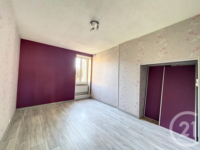 Appartement F2 &agrave; louer - 2 pi&egrave;ces - 50 m2 - Varennes Sur Allier - 03 - AUVERGNE