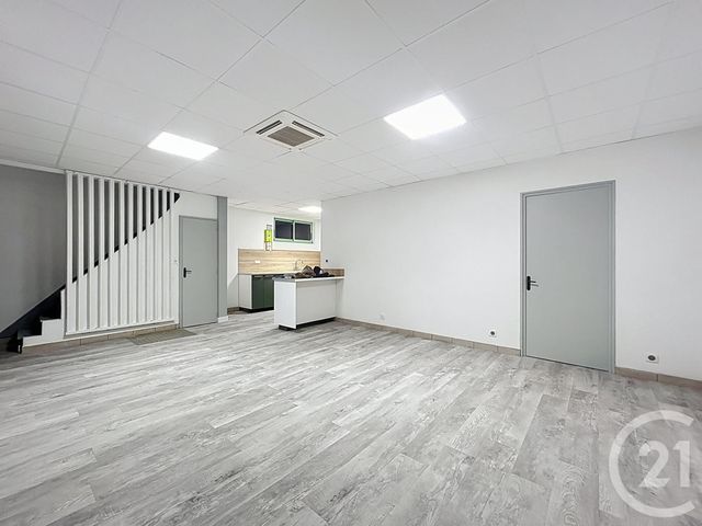 Maison &agrave; louer - 4 pi&egrave;ces - 100,80 m2 - Saulcet - 03 - AUVERGNE
