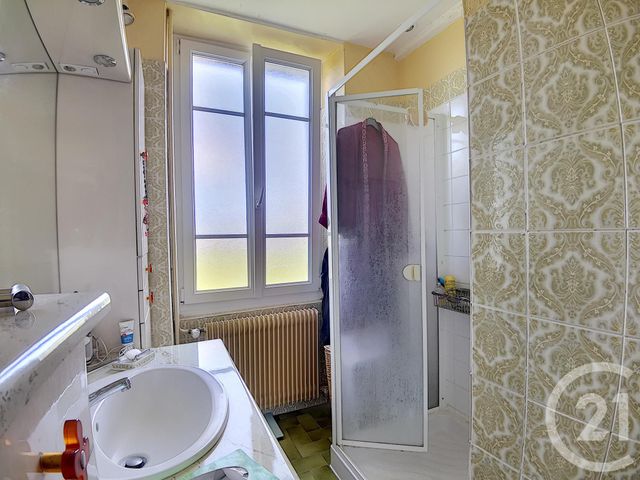 maison à vendre - 8 pièces - 130.0 m2 - FLEURIEL - 03 - AUVERGNE - Century 21 Lefèbvre Immobilier maison à vendre - 8 pièces - 130.0 m2 - FLEURIEL - 03 - AUVERGNE - Century 21 Lefèbvre Immobilier