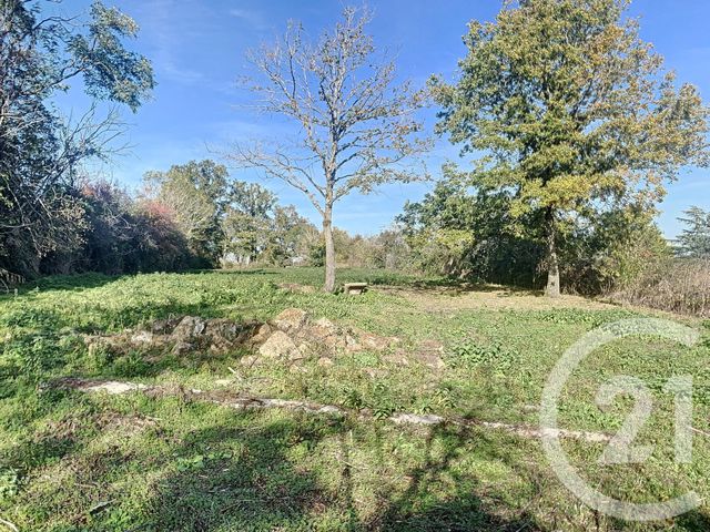 Afficher la photo en grand Terrain à vendre - 2708 m2 - Le Theil - 03 - AUVERGNE